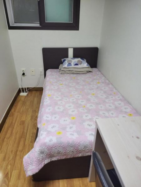 Noryangjin 202 Studio for one person